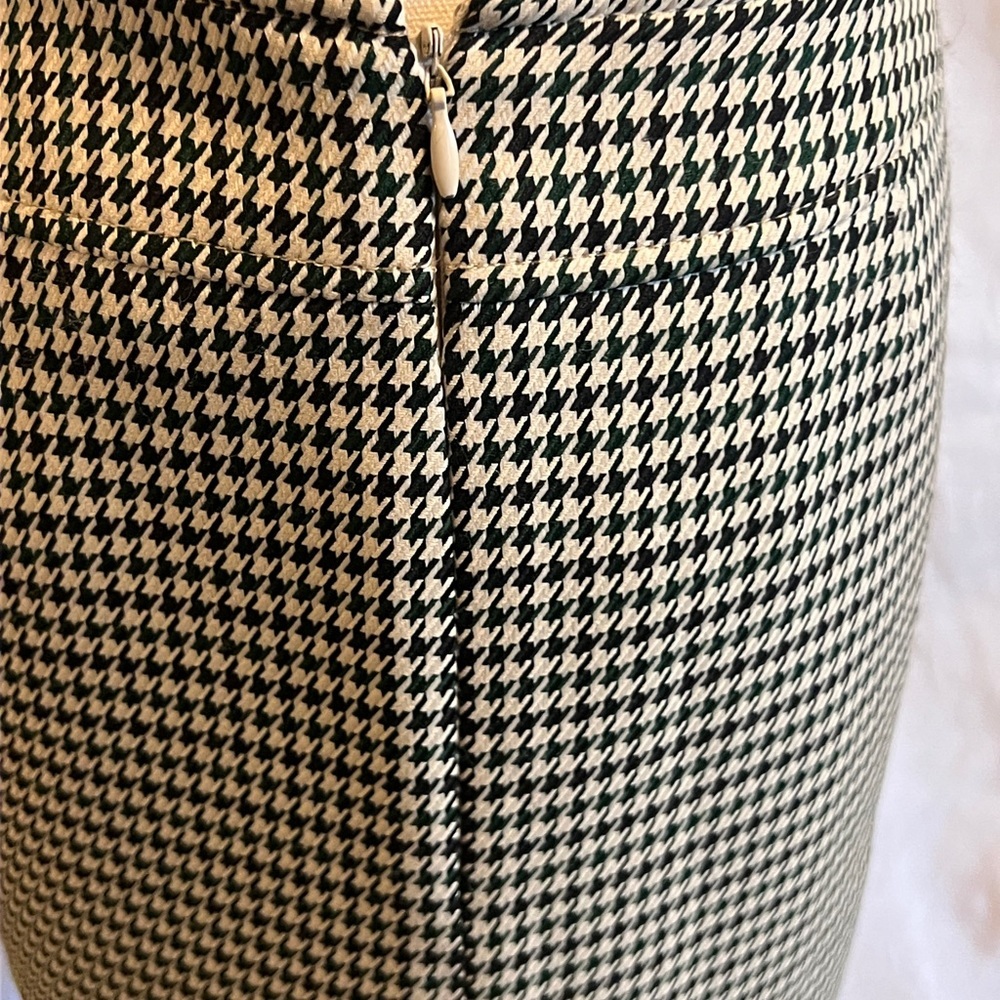 Tahari houndstooth skirt - size 6 - Picture 7 of 12